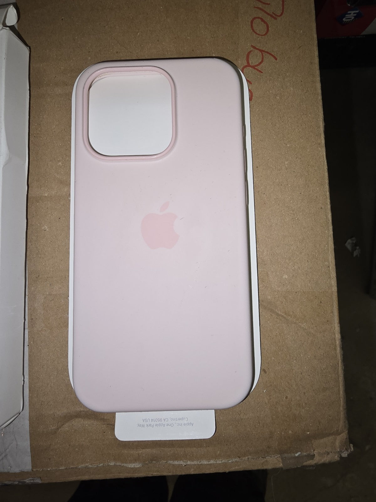 Apple Silikon Case mit MagSafe für iPhone 15 Pro - Hellrosa