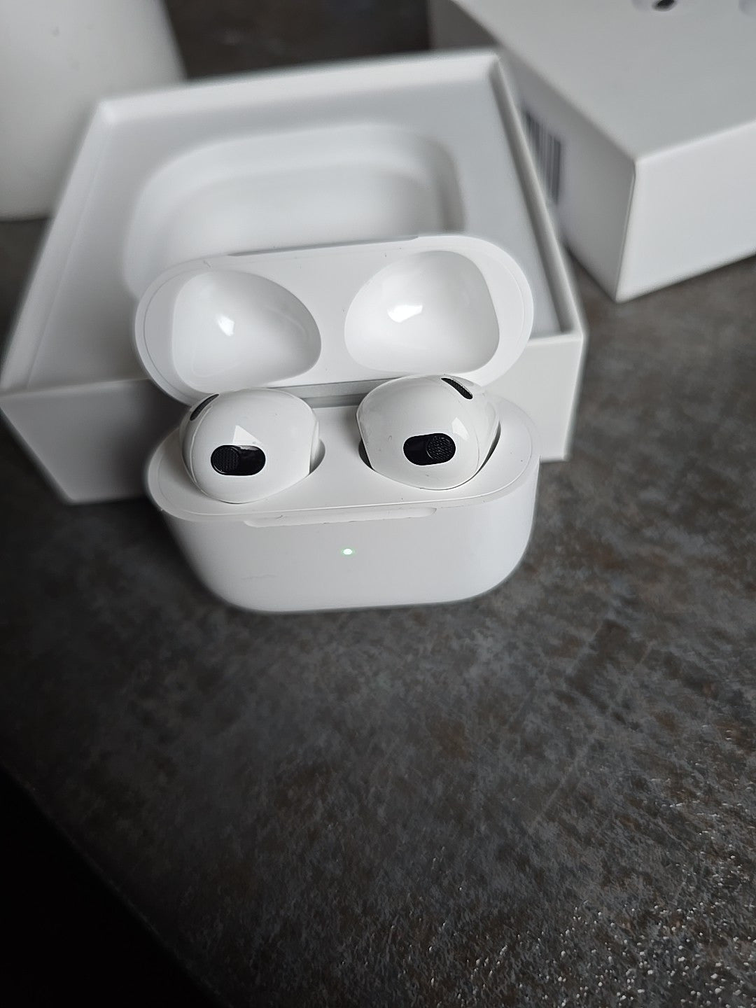 Apple AirPods  - 3. Generation  -  True Wireless-Kopfhörer -  Lightning Ladecase